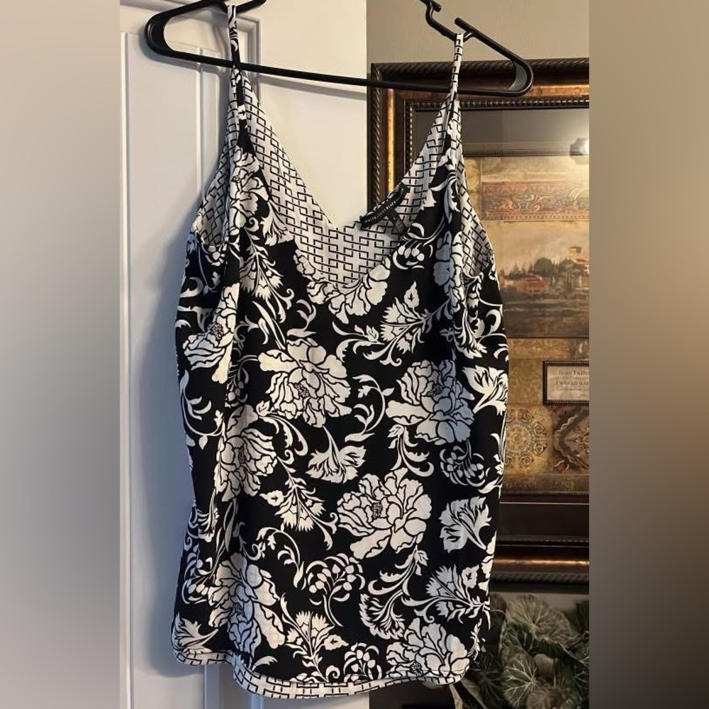 White House Black Market Floral Black and White Women's Top